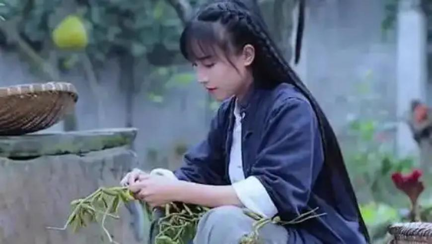 黄圣依情人节晒巨型玫瑰,2025管家婆一肖一码100准网站,经典解释落实_入门版V8.49