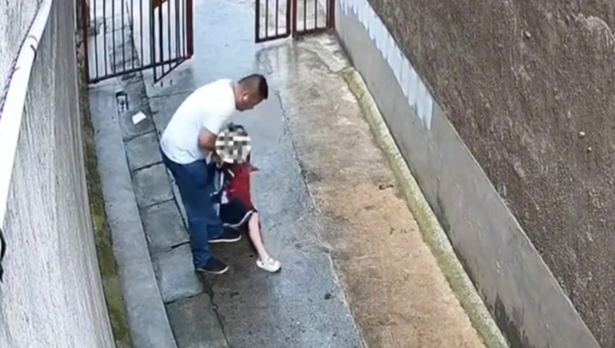 刘翔陪妻子回芜湖探亲体验网红滑梯,澳门精准资料王中王7777788888三肖码期期中,收益成语分析落实_社交版V8.10